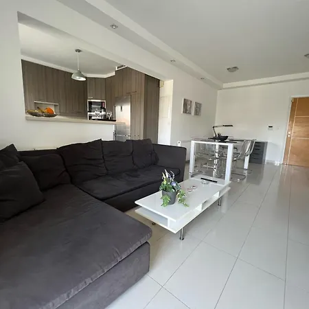 Majestic Boutique Apartment/2Br Nikosia Exterior foto