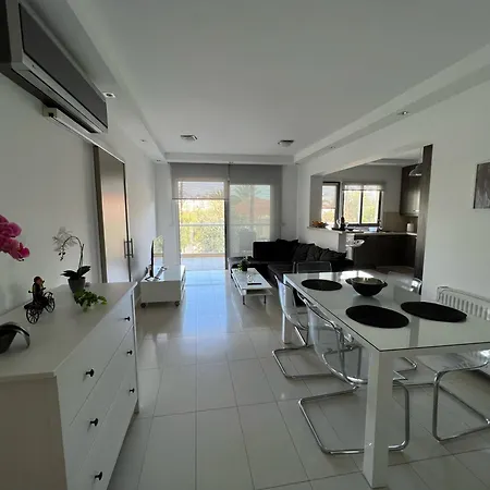 Majestic Boutique Apartment/2Br Nikosia Exterior foto