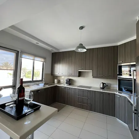 Majestic Boutique Apartment/2Br Nikosia Exterior foto